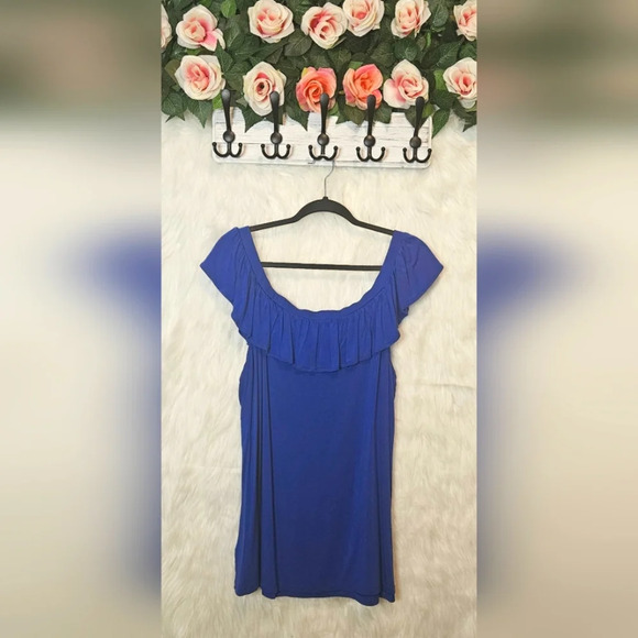 Le Chateau On/Off Shoulder Saphire Top - Picture 4 of 5